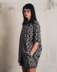 [UNISEX] NISSACO X LOCO MOSQUITO SHIRT (CHARCOAL / BLACK): Alternate View #14