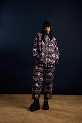 [UNISEX] TOMAS TOMAS X LOCO MOSQUITO DRAWSTRING CUFF SPORTSWEAR TROUSERS (BLACK / GREY): Alternate View #16