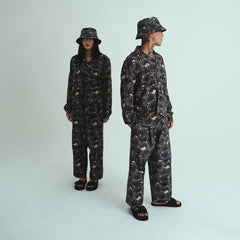 [UNISEX] GAKKIN X LOCO MOSQUITO JAPANESE LOTUS BELTED TROUSERS: Alternate View #11